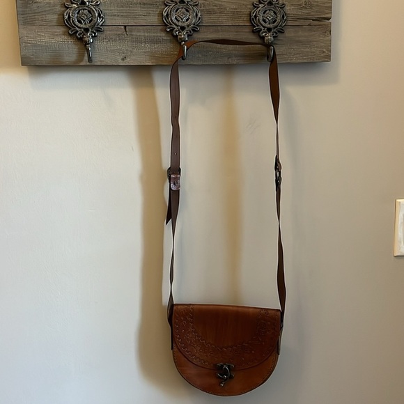 Vintage Gunderi Gun Deri Tooled Leather Bag Saddlebag Shape Scottie Dogs Artisan - Picture 4 of 13